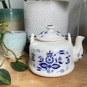 Vintage blue and white porcelain teapot ￼